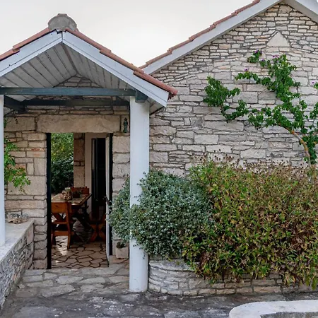 Sanja By Guide Вилла